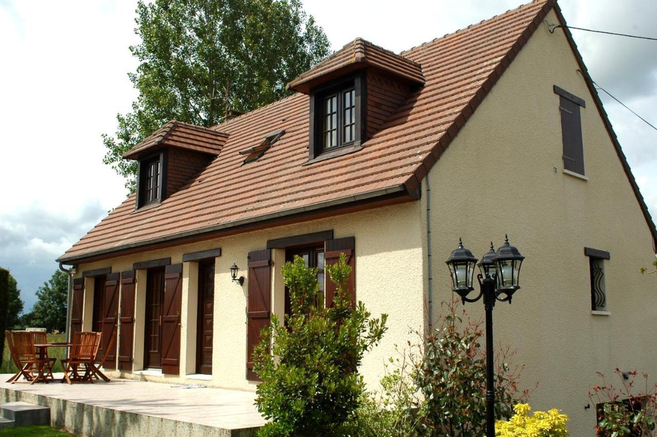 La maison du Respect Mutuel Saint-Paul-du-Vernay Extérieur photo