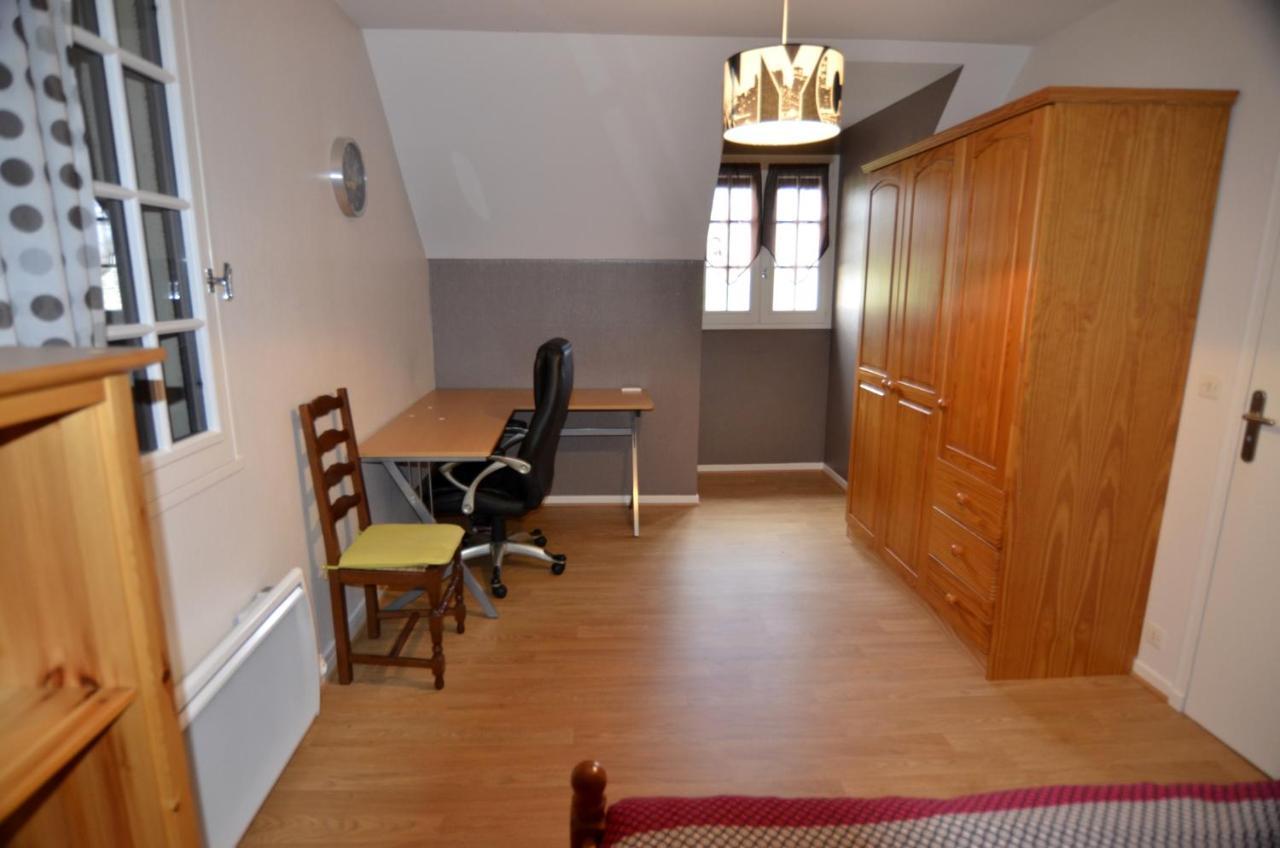 La maison du Respect Mutuel Saint-Paul-du-Vernay Extérieur photo